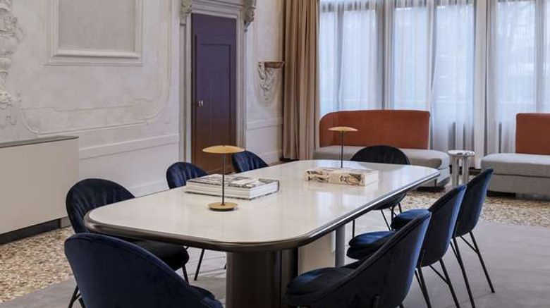 <b>Radisson Collection Hotel, Palazzo Nani Meeting</b>. Images powered by <a href="https://iceportal.shijigroup.com/" title="IcePortal" target="_blank">IcePortal</a>.