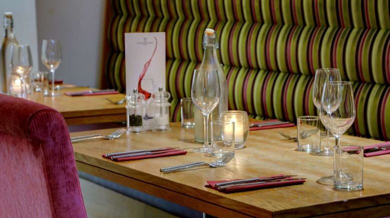 <b>New Continental, Sure Hotel Coll by BW Restaurant</b>. Images powered by <a href="https://iceportal.shijigroup.com/" title="IcePortal" target="_blank">IcePortal</a>.