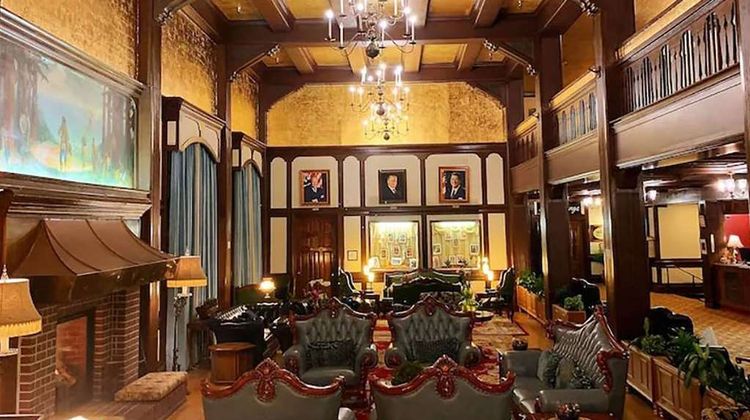 Eureka Inn Trademark Hotel Collection Lobby