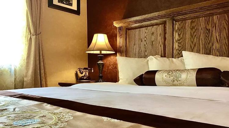 Eureka Inn Trademark Hotel Collection Room