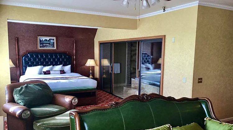 Eureka Inn Trademark Hotel Collection Room