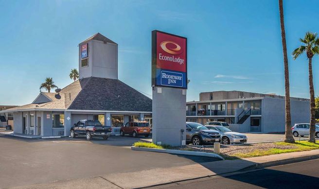 Econo Lodge Exterior
