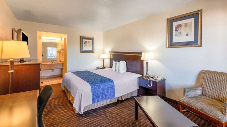 Rodeway Inn Room
