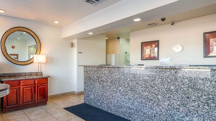 Rodeway Inn Lobby