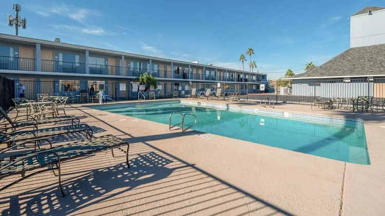 Rodeway Inn Pool