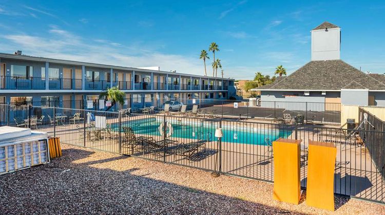 Rodeway Inn Pool
