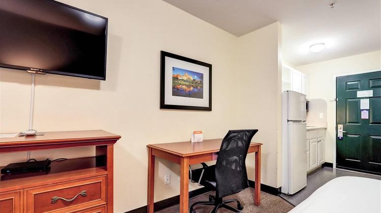 Suburban Studios Denver North Room