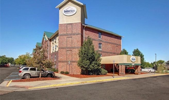 Suburban Studios Denver North Exterior