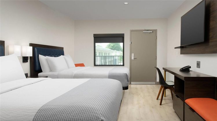 Rodeway Inn Room
