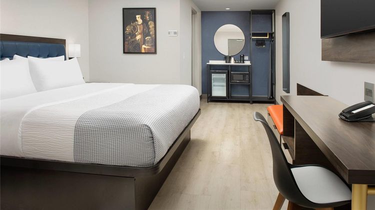 Rodeway Inn Room