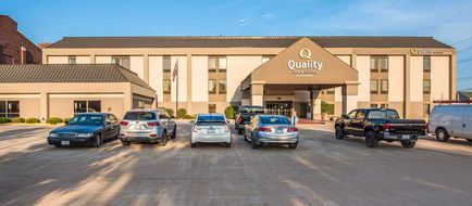 Quality Inn & Suites Exterior