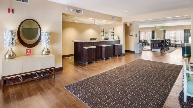 Quality Inn & Suites Lobby