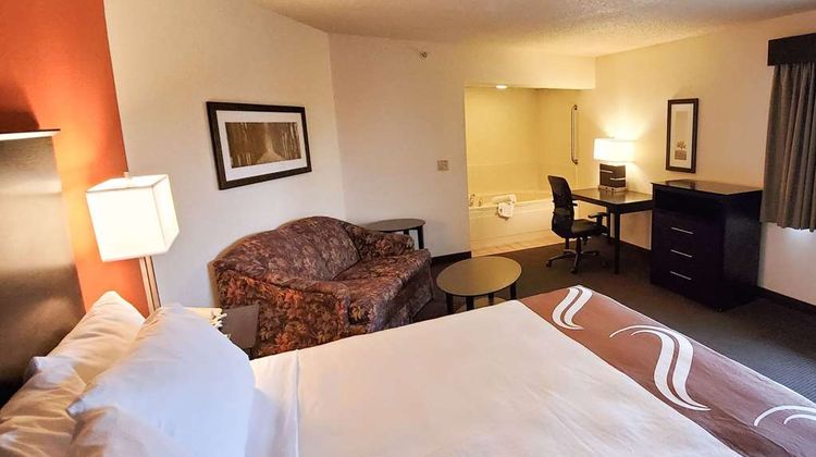 Quality Inn Atchison Suite