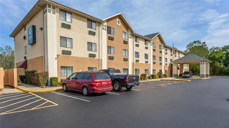 Quality Inn Exterior