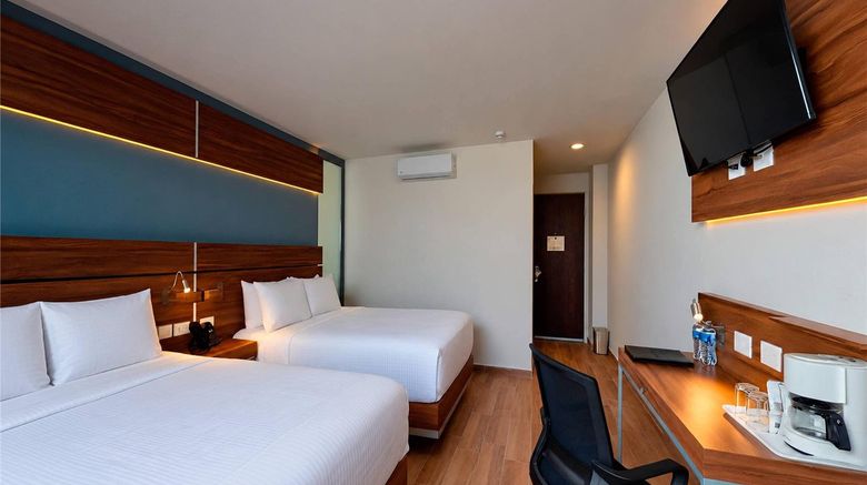 <b>Sleep Inn Queretaro Room</b>. Images powered by <a href="https://iceportal.shijigroup.com/" title="IcePortal" target="_blank">IcePortal</a>.