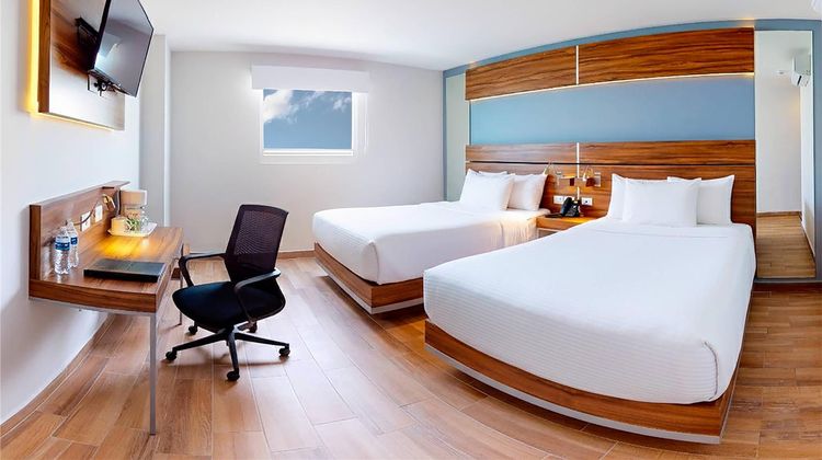 Sleep Inn Queretaro Room