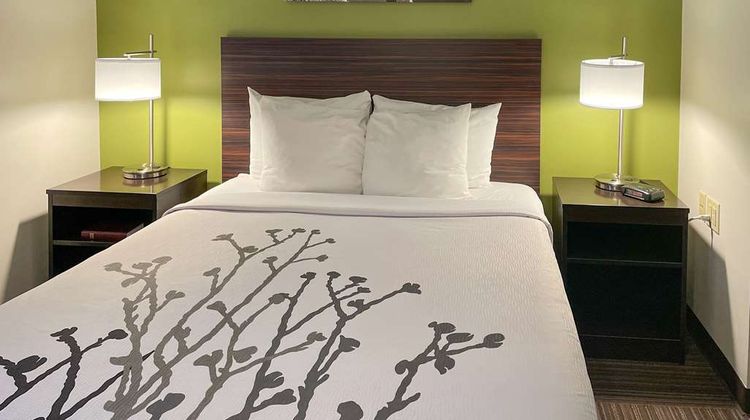 Sleep Inn Antigo Room