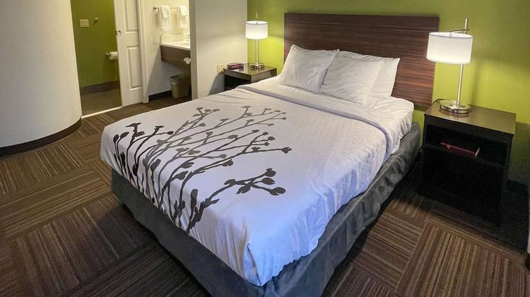 Sleep Inn Antigo Room