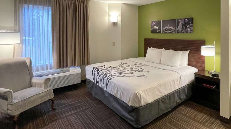 Sleep Inn Antigo Room