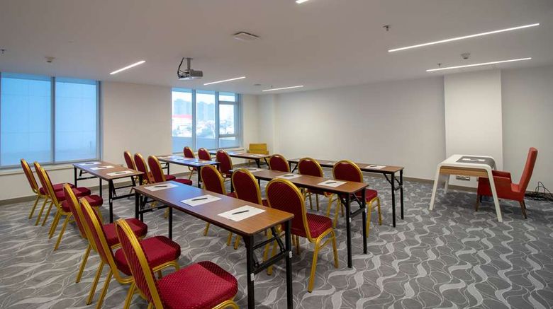 <b>DoubleTree by Hilton Ankara Incek Meeting</b>. Images powered by <a href="https://iceportal.shijigroup.com/" title="IcePortal" target="_blank">IcePortal</a>.
