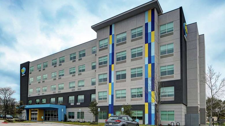 Tru by Hilton Austin Airport Exterior. Images powered by <a href="https://iceportal.shijigroup.com" target="_blank" rel="noopener">Ice Portal</a>.