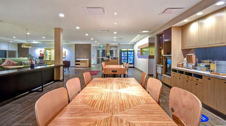 <b>Home2 Suites by Hilton Eau Claire South Restaurant</b>. Images powered by <a href="https://iceportal.shijigroup.com/" title="IcePortal" target="_blank">IcePortal</a>.