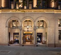 Hilton Melbourne Little Queen Street Exterior