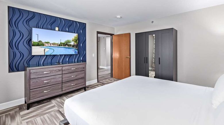 <b>Fountain Park Hotel, BW Signature Coll Room</b>. Images powered by <a href="https://iceportal.shijigroup.com/" title="IcePortal" target="_blank">IcePortal</a>.