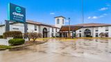 <b>Clarion Pointe Exterior</b>. Images powered by <a href="https://iceportal.shijigroup.com/" title="IcePortal" target="_blank">IcePortal</a>.