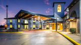 Clarion Pointe Exterior