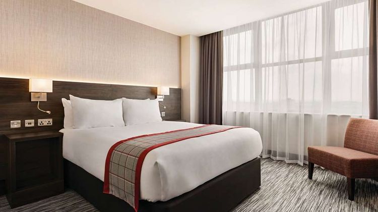 Ramada by Wyndham Leeds East Room