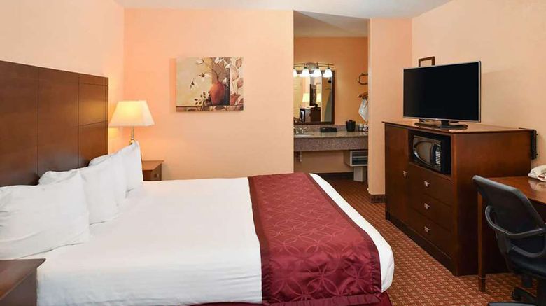<b>Days Inn by Wyndham Whitmore Lake Room</b>. Images powered by <a href="https://iceportal.shijigroup.com/" title="IcePortal" target="_blank">IcePortal</a>.