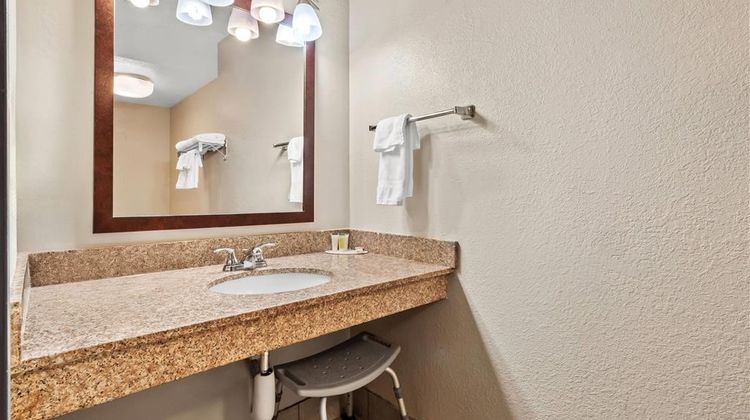 Days Inn by Wyndham Whitmore Lake Room