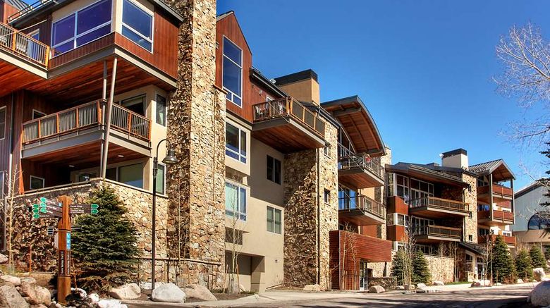 <b>Vail Residences at Cascade Village Exterior</b>. Images powered by <a href="https://iceportal.shijigroup.com/" title="IcePortal" target="_blank">IcePortal</a>.