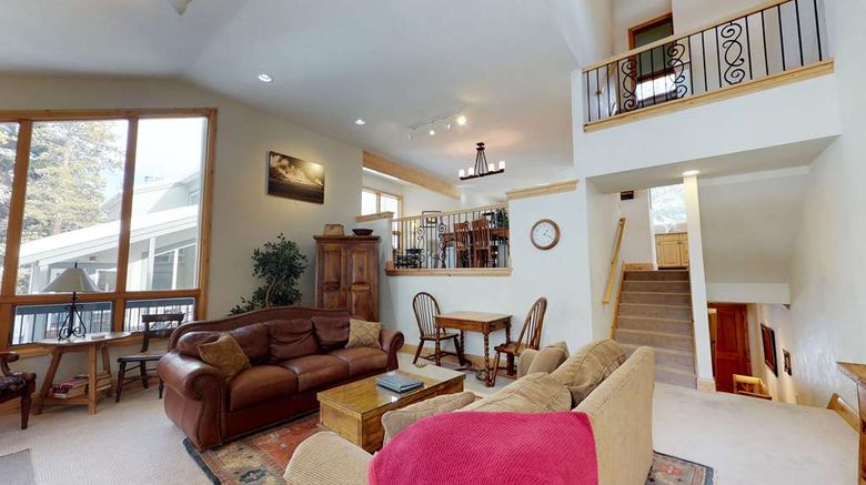<b>Vail Residences at Cascade Village Suite</b>. Images powered by <a href="https://iceportal.shijigroup.com/" title="IcePortal" target="_blank">IcePortal</a>.
