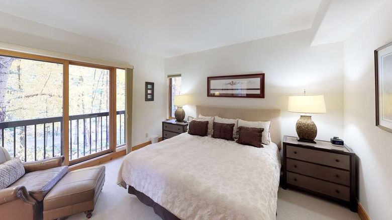 <b>Vail Residences at Cascade Village Suite</b>. Images powered by <a href="https://iceportal.shijigroup.com/" title="IcePortal" target="_blank">IcePortal</a>.