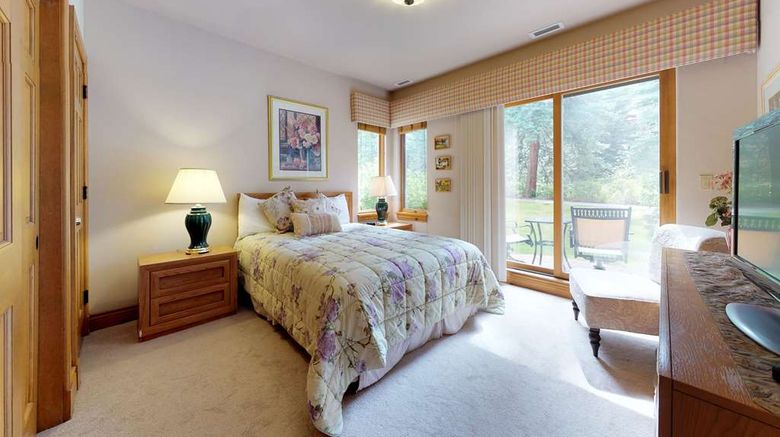 <b>Vail Residences at Cascade Village Suite</b>. Images powered by <a href="https://iceportal.shijigroup.com/" title="IcePortal" target="_blank">IcePortal</a>.