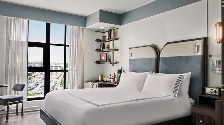 <b>Thompson Washington D.C. by Hyatt Room</b>. Images powered by <a href="https://iceportal.shijigroup.com/" title="IcePortal" target="_blank">IcePortal</a>.