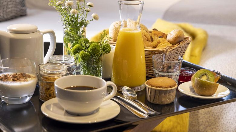 <b>Paris Art Hotel Restaurant</b>. Images powered by <a href="https://iceportal.shijigroup.com/" title="IcePortal" target="_blank">IcePortal</a>.