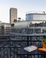 Paris Art Hotel