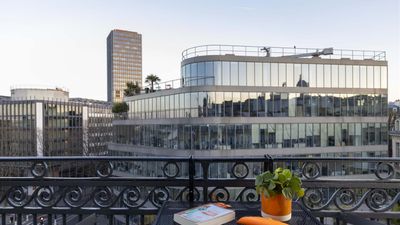 Paris Art Hotel