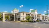<b>Quality Inn Quincy Exterior</b>. Images powered by <a href="https://iceportal.shijigroup.com/" title="IcePortal" target="_blank">IcePortal</a>.