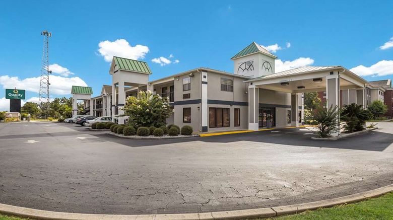 <b>Quality Inn Quincy Exterior</b>. Images powered by <a href="https://iceportal.shijigroup.com/" title="IcePortal" target="_blank">IcePortal</a>.