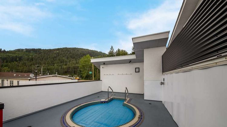 SureStay Hotel by BW Red Mountain Pool
