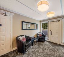 SureStay Hotel by BW Red Mountain Lobby
