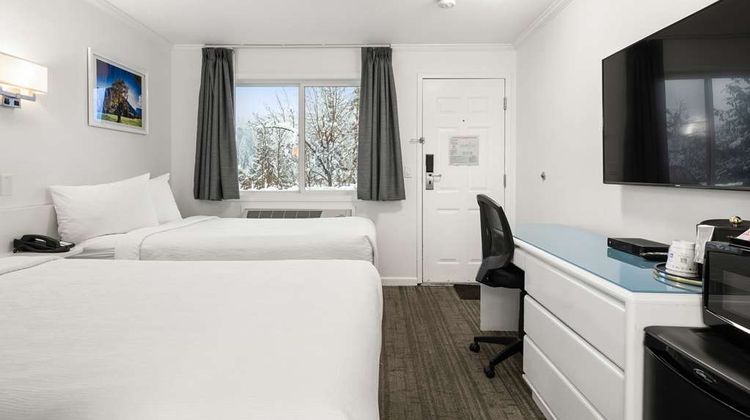 SureStay Hotel by BW Red Mountain Room