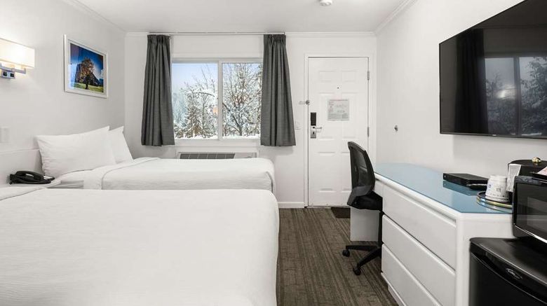 <b>SureStay Hotel by BW Red Mountain Room</b>. Images powered by <a href="https://iceportal.shijigroup.com/" title="IcePortal" target="_blank">IcePortal</a>.