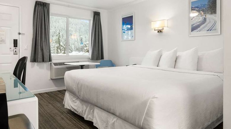 <b>SureStay Hotel by BW Red Mountain Room</b>. Images powered by <a href="https://iceportal.shijigroup.com/" title="IcePortal" target="_blank">IcePortal</a>.