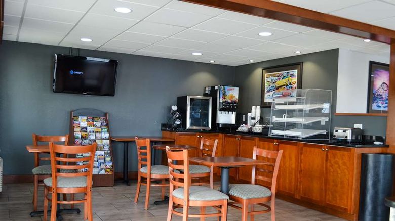 <b>SureStay Hotel by BW Bowling Green North Restaurant</b>. Images powered by <a href="https://iceportal.shijigroup.com/" title="IcePortal" target="_blank">IcePortal</a>.