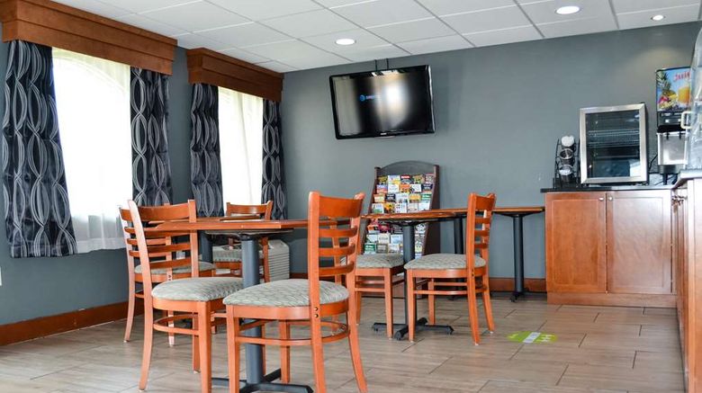 <b>SureStay Hotel by BW Bowling Green North Restaurant</b>. Images powered by <a href="https://iceportal.shijigroup.com/" title="IcePortal" target="_blank">IcePortal</a>.